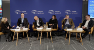 PHOTO: Studio Evropa.